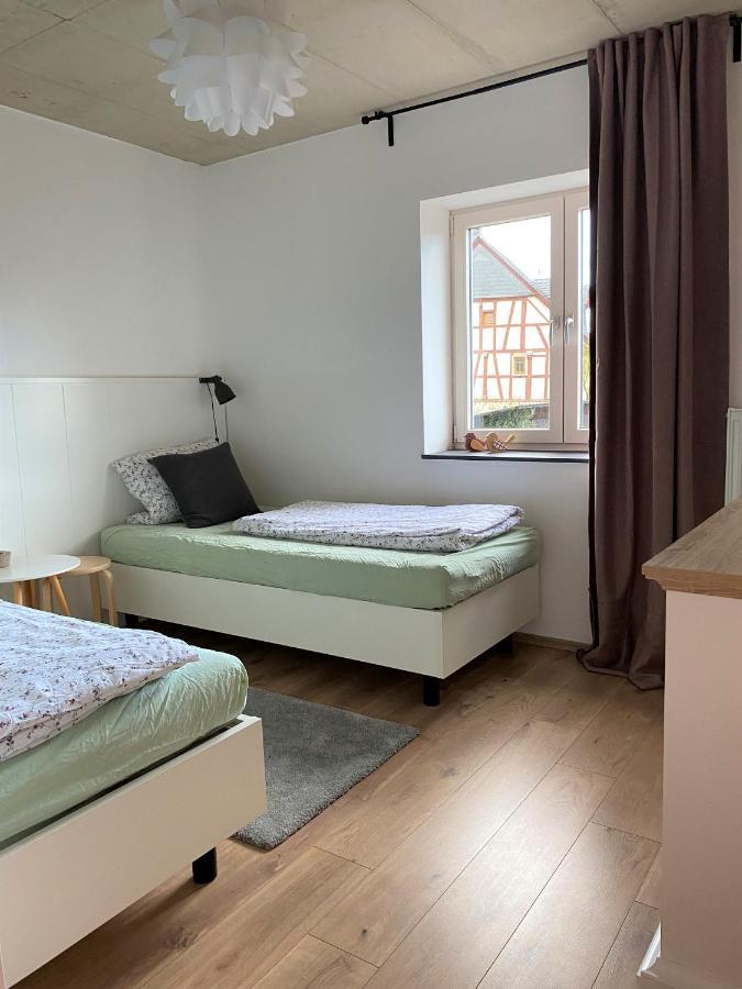 Landhof Lieg - Tierische Auszeit In Unseren Gemuetlichen Ferienwohnungen Exterior foto